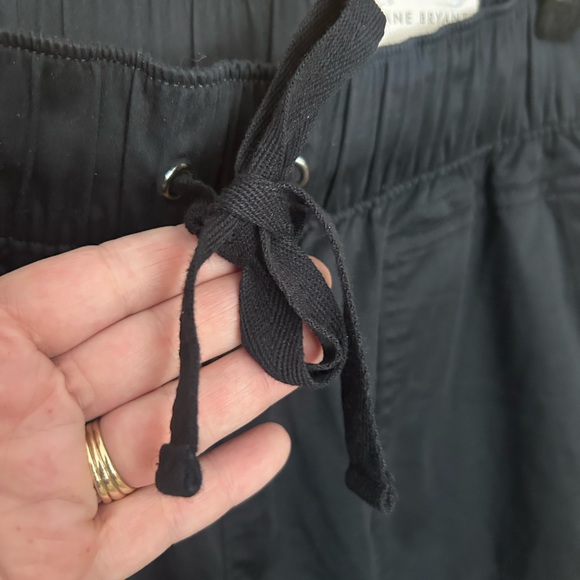 LANE BRYANT Mid Rise Capri - Picture 6 of 8